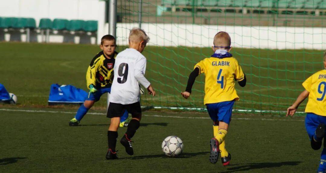 澳门皇冠|练习足球感受挫折比获得成绩更重要